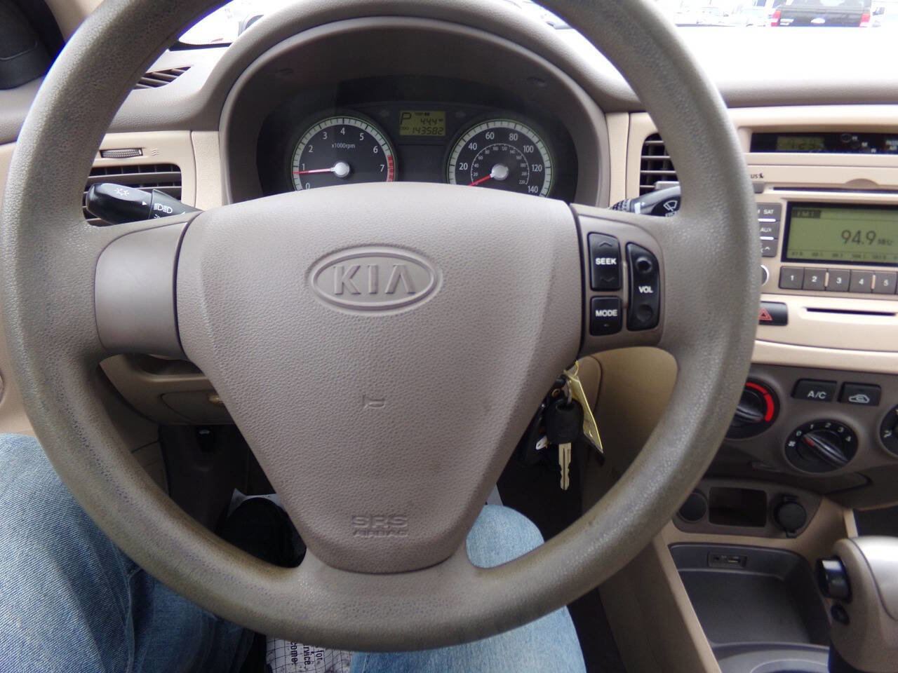 Used 2009 Kia Rio LX w/ PWR Pkg image 7