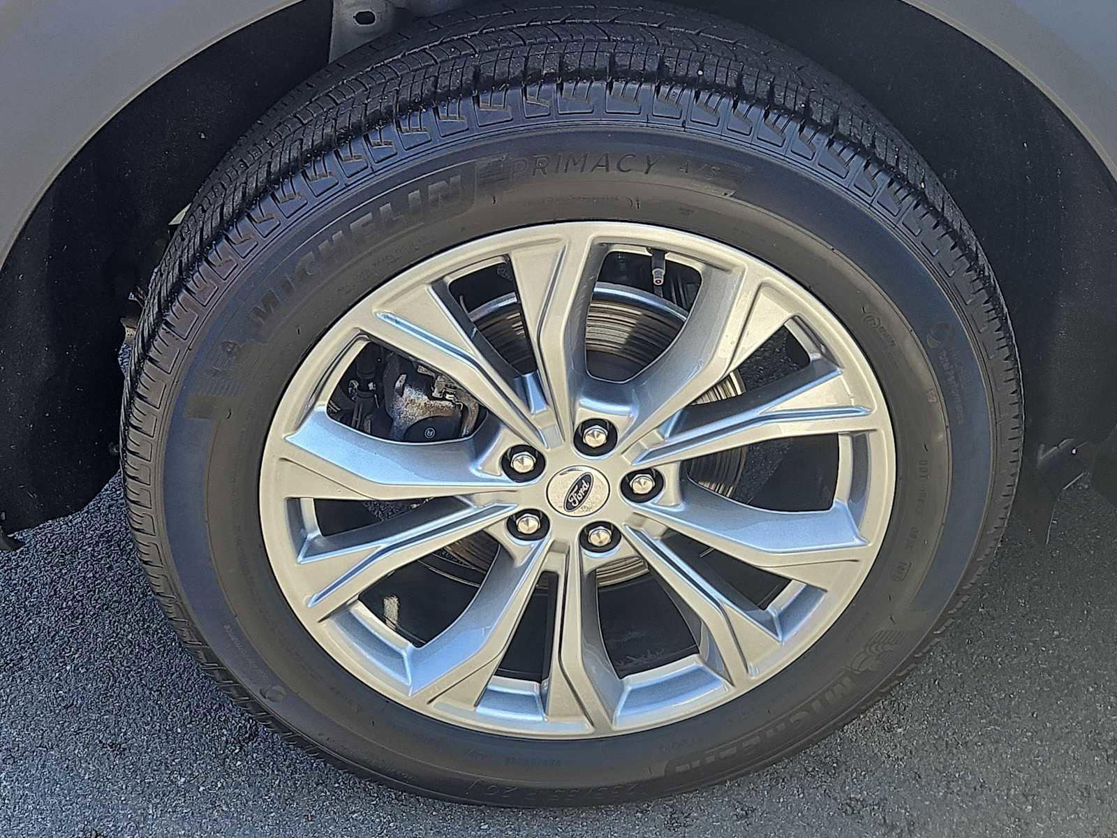 Used 2023 Ford Explorer Limited w/ Limited Technology Package AWD/4WD image 9