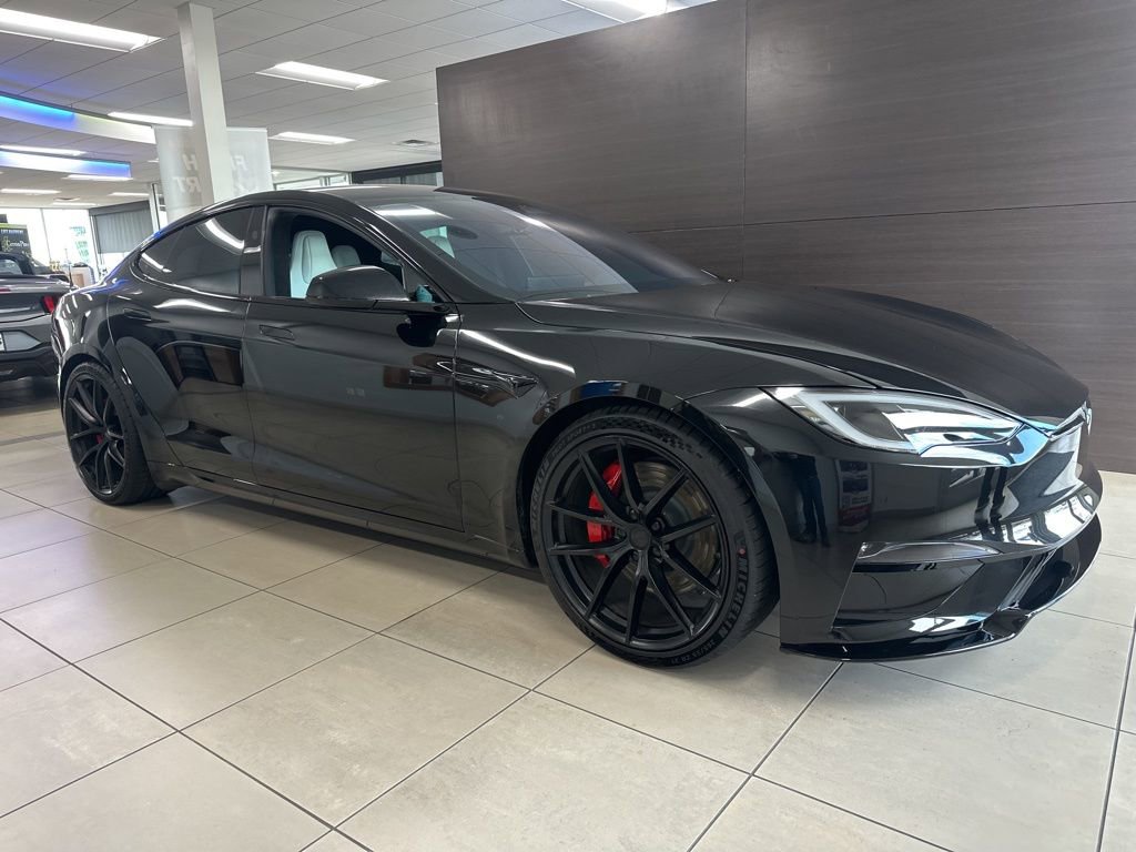 Used 2026 Tesla Model S Plaid AWD/4WD image 3