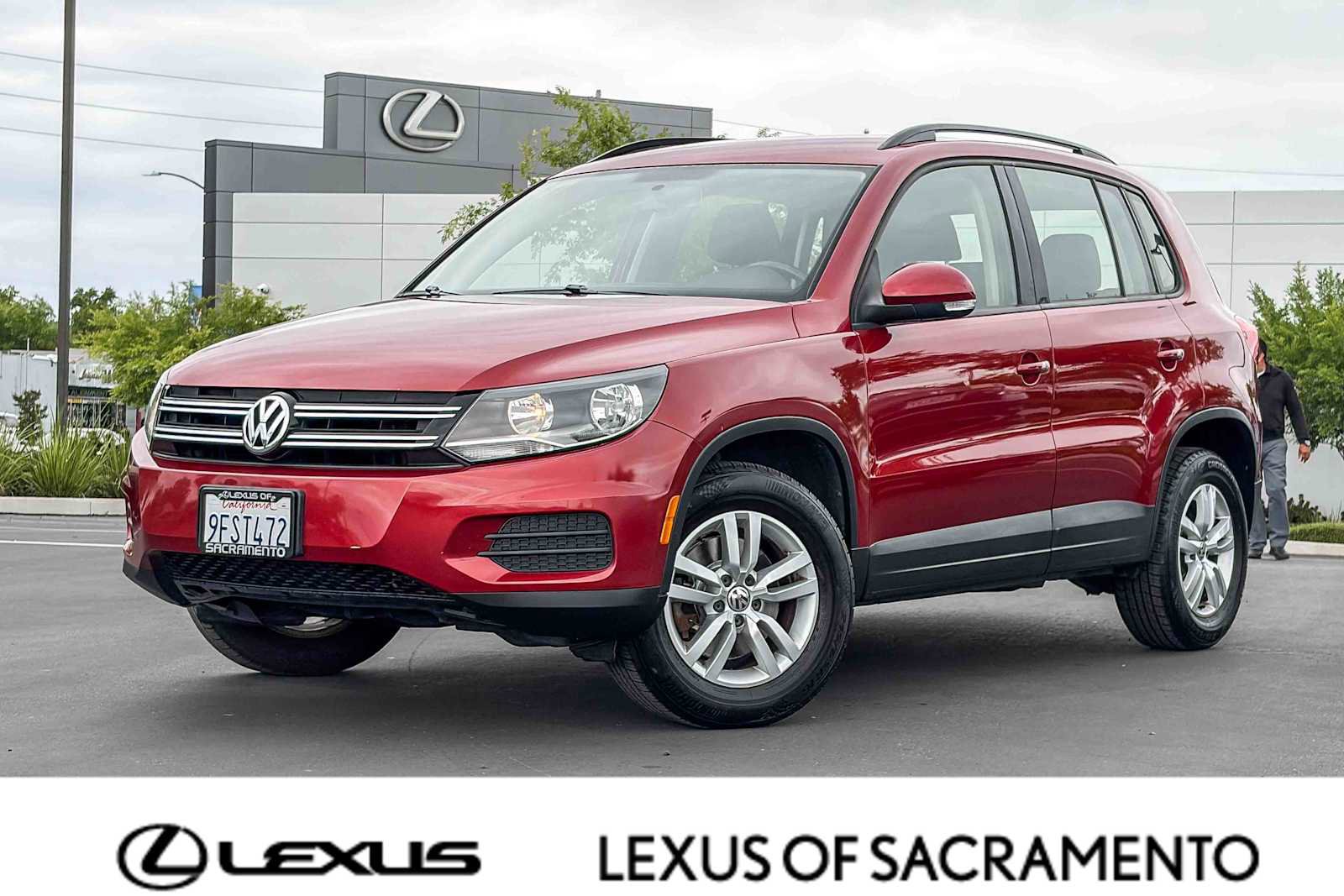 Used 2015 Volkswagen Tiguan S AWD/4WD image 1