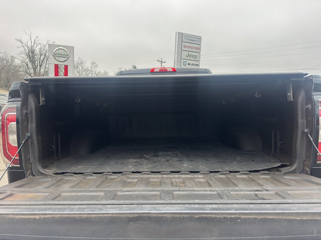 Used 2018 GMC Sierra 1500 SLT w/ SLT Premium Package image 22