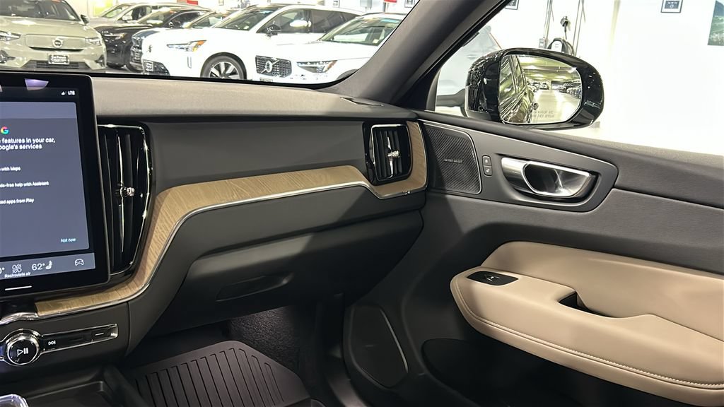 Used 2026 Volvo XC60 B5 Plus w/ Protection Package Premier AWD/4WD image 24