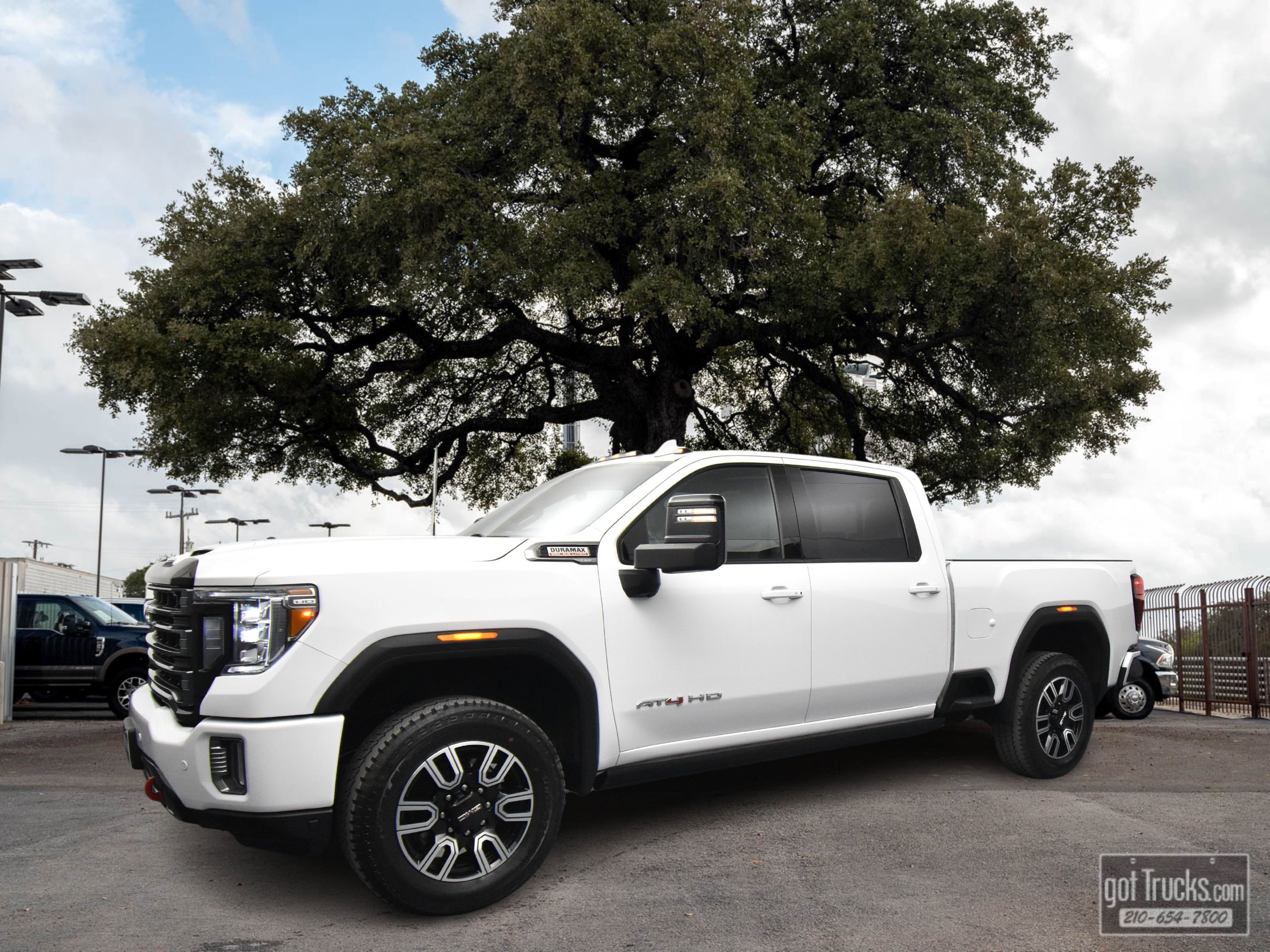 Used 2023 GMC Sierra 2500 AT4 w/ AT4 Premium Plus Package image 1