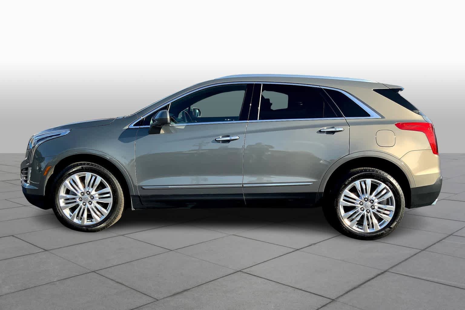 Used 2018 Cadillac XT5 Premium Luxury AWD/4WD image 32