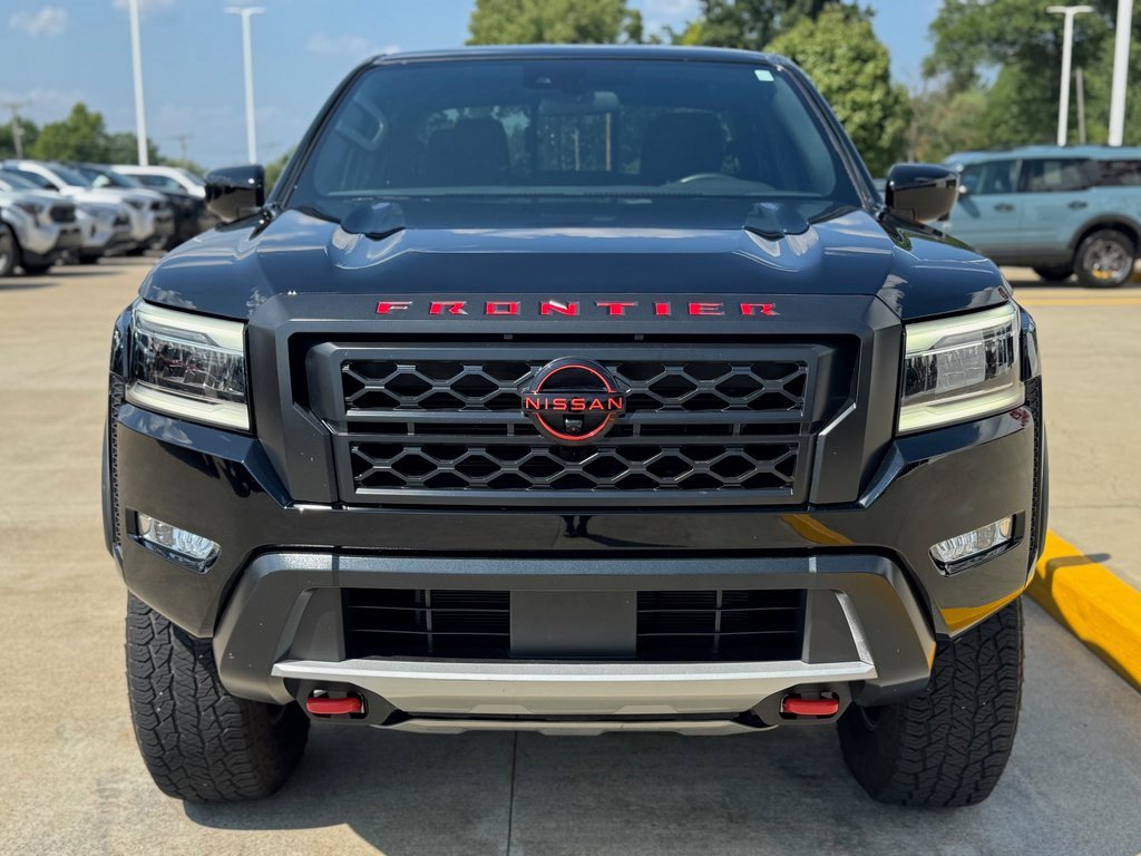 Used 2023 Nissan Frontier PRO-4X w/ Pro Convenience Package image 2