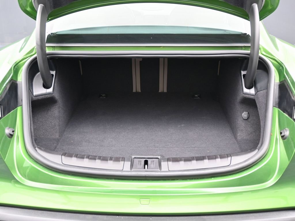 Used 2023 Porsche Taycan image 14