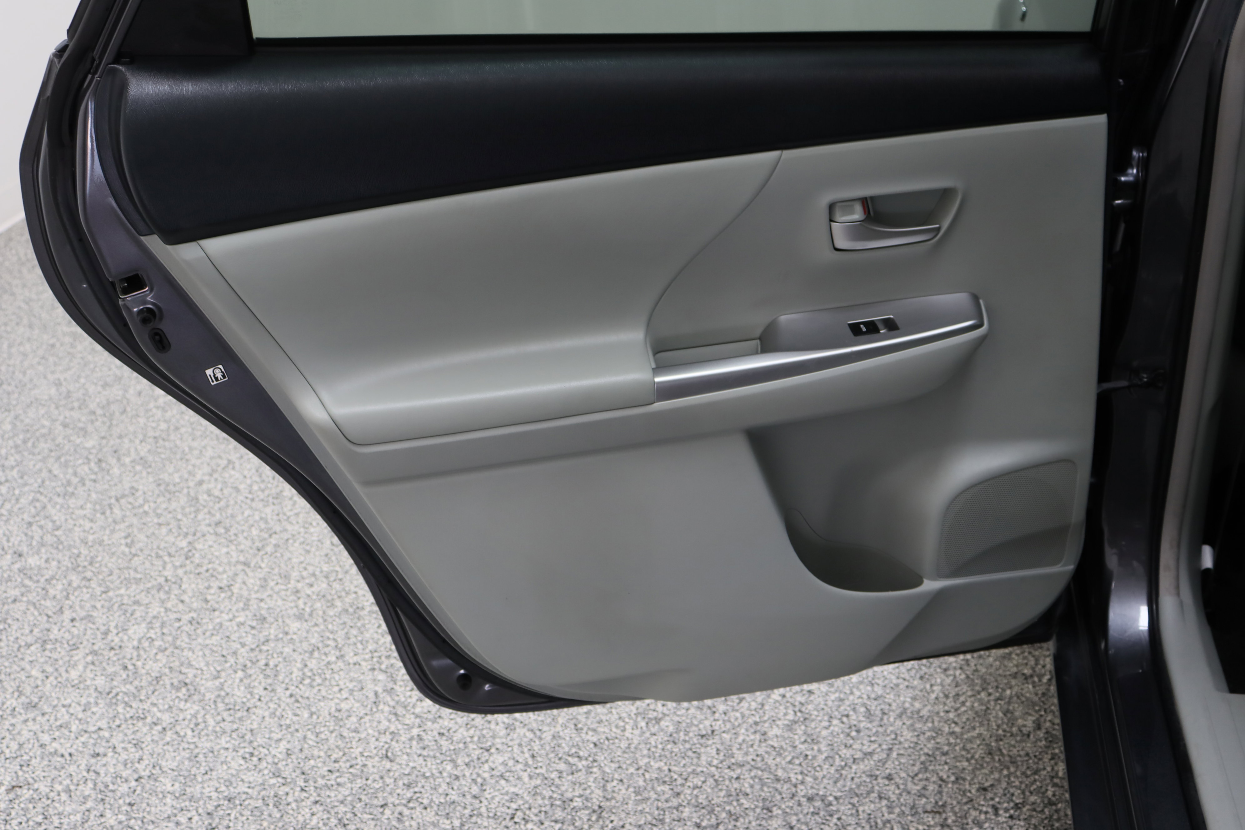 Used 2013 Toyota Prius V Five FWD image 26