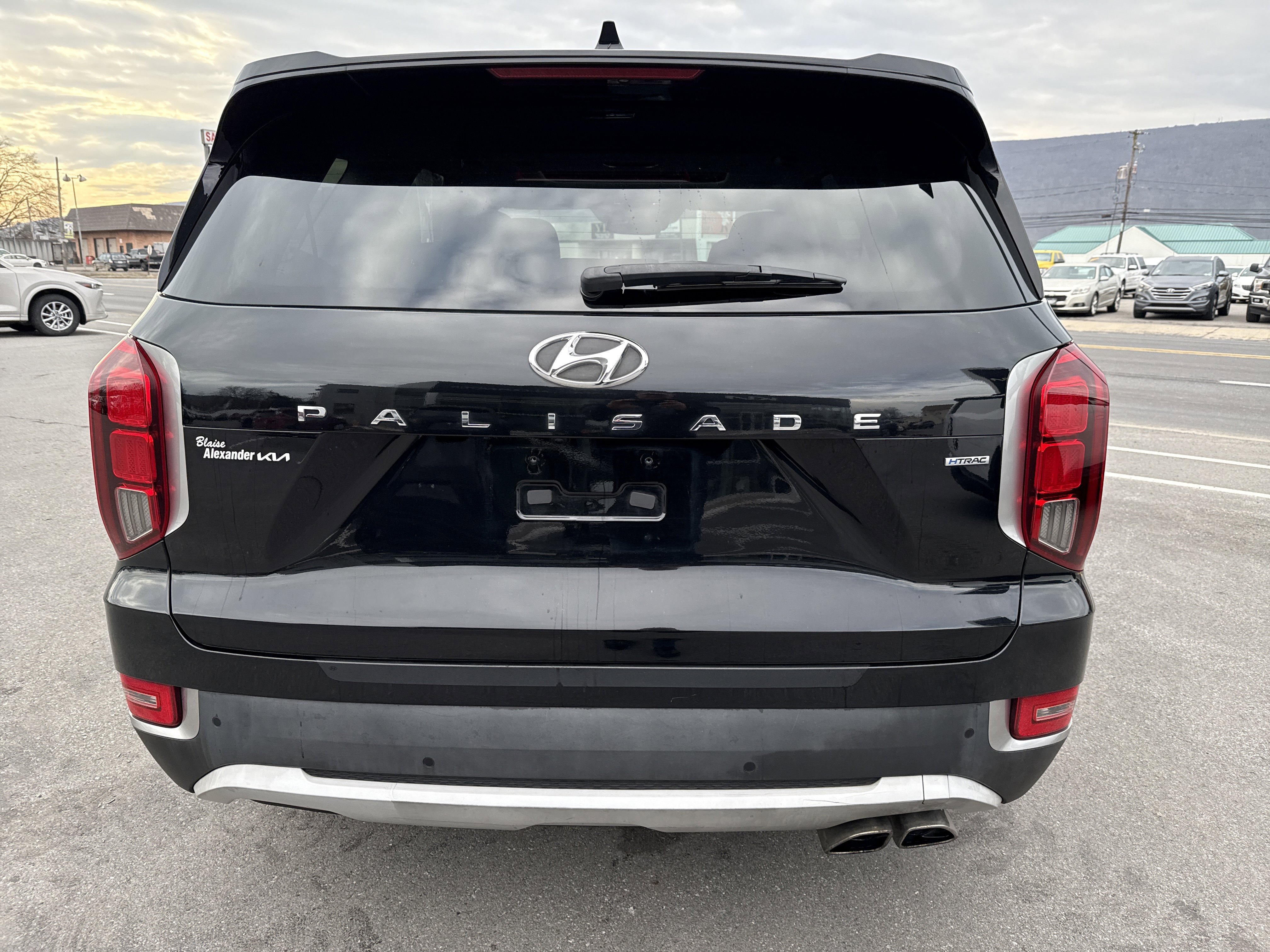 Used 2022 Hyundai Palisade SEL w/ Premium Package image 4