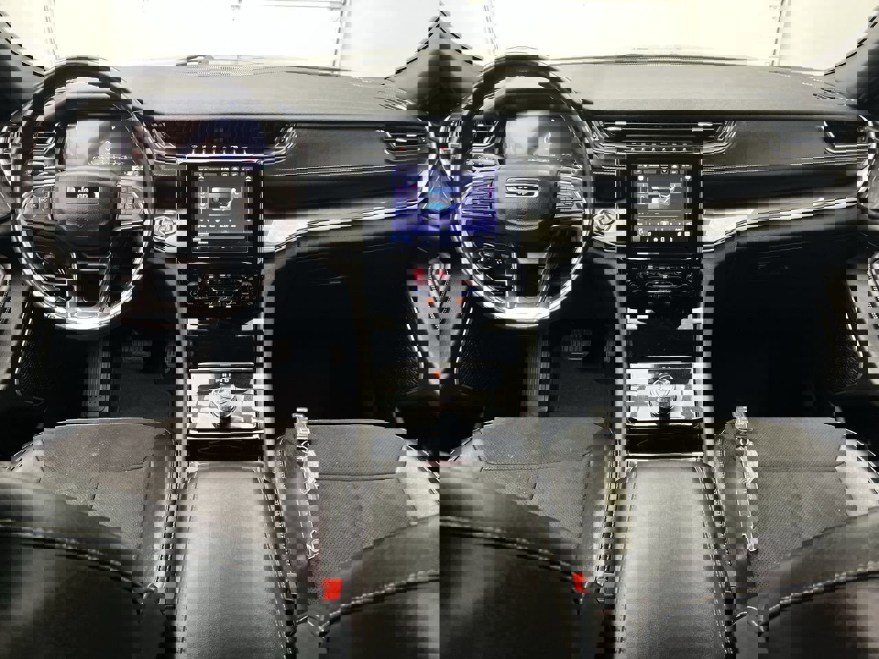 Used 2022 Jeep Grand Cherokee Altitude image 4