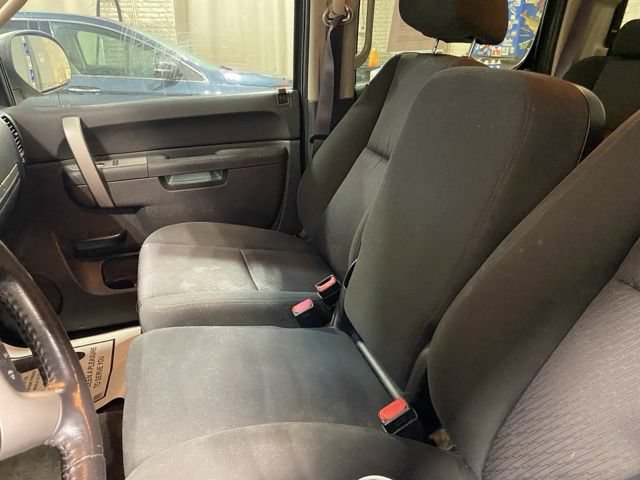 Used 2011 Chevrolet Silverado 1500 LT w/ All-Star Edition AWD/4WD image 39