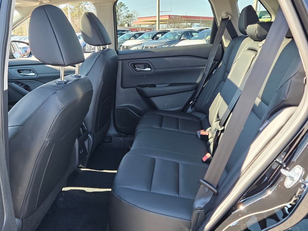 New 2026 Nissan Rogue SV image 4