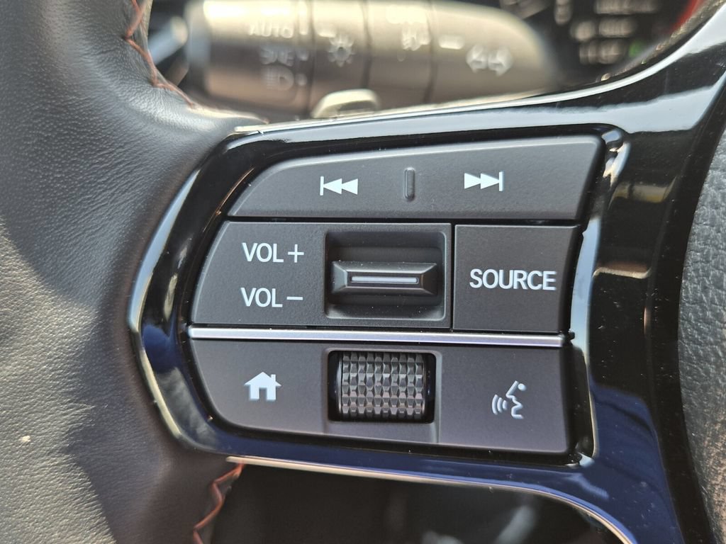 Certified 2025 Honda Pilot Sport image 22