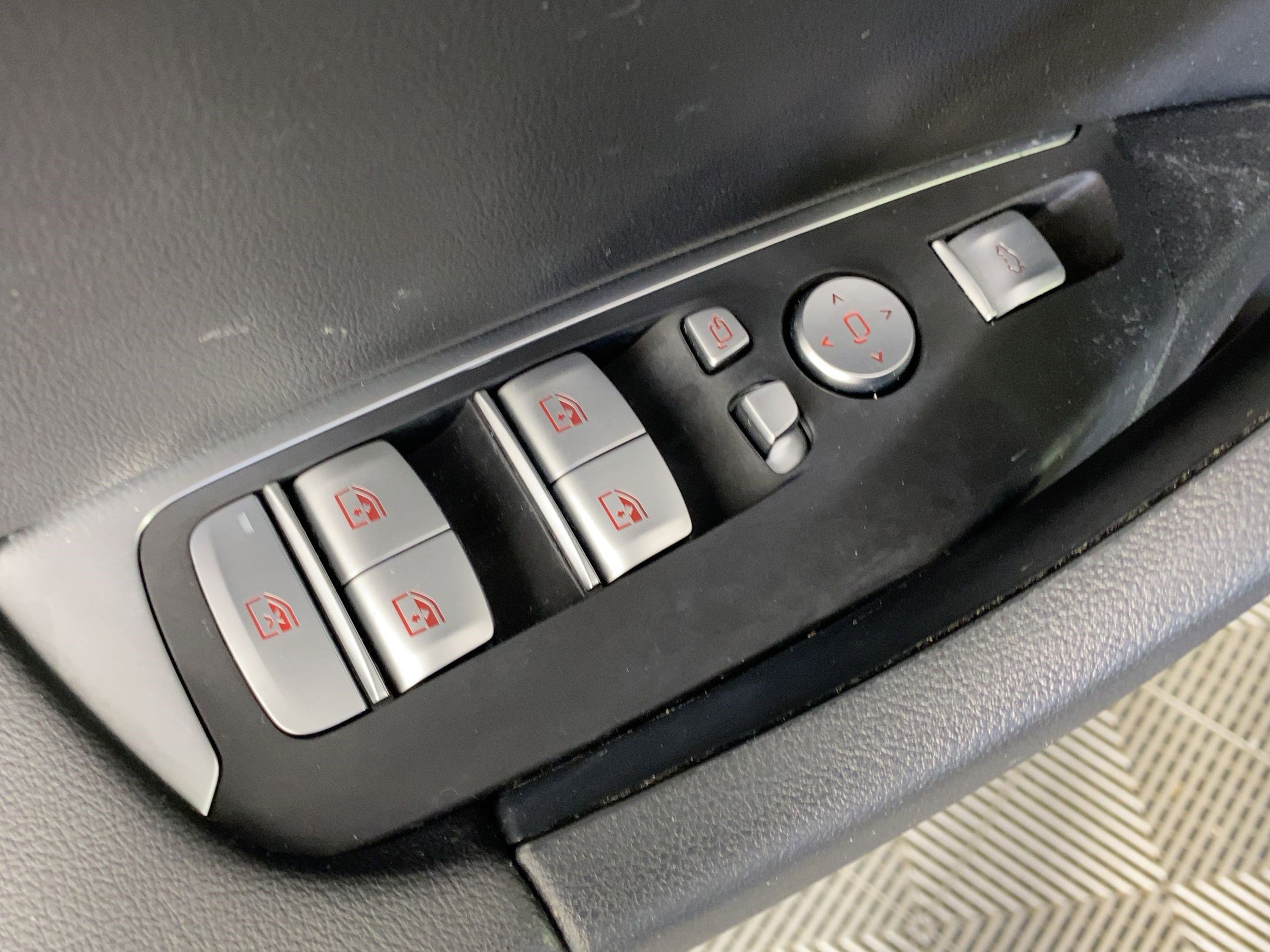 Certified 2024 BMW X3 sDrive30i w/ M Sport Package image 22