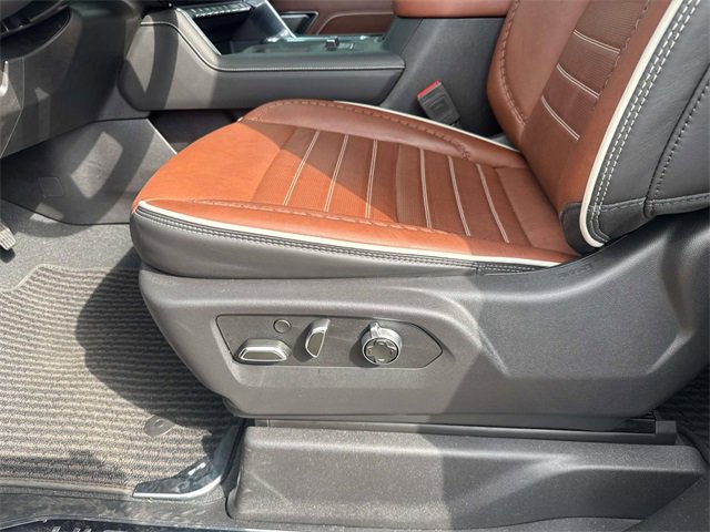 Used 2025 GMC Sierra 2500 Denali Ultimate image 21