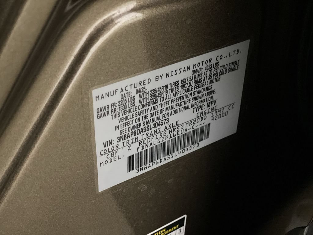 Used 2025 Nissan Kicks SR FWD image 37