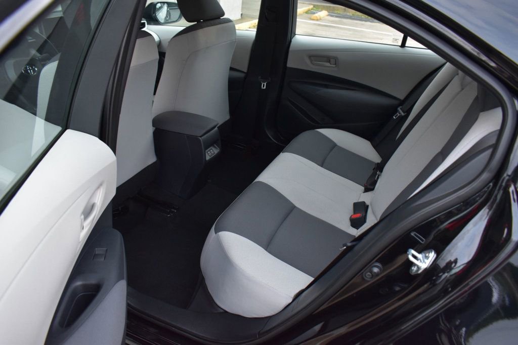 Used 2025 Toyota Corolla LE image 20