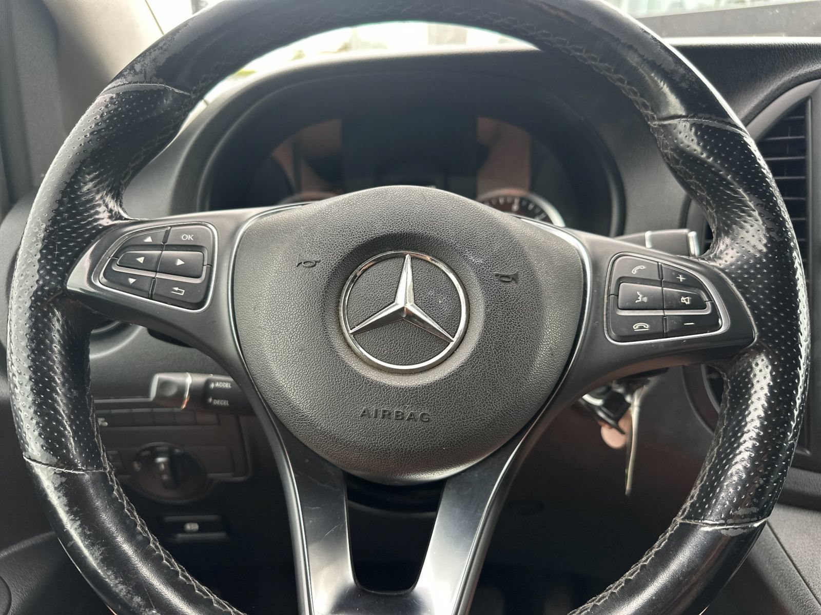 Used 2022 Mercedes-Benz Metris image 23