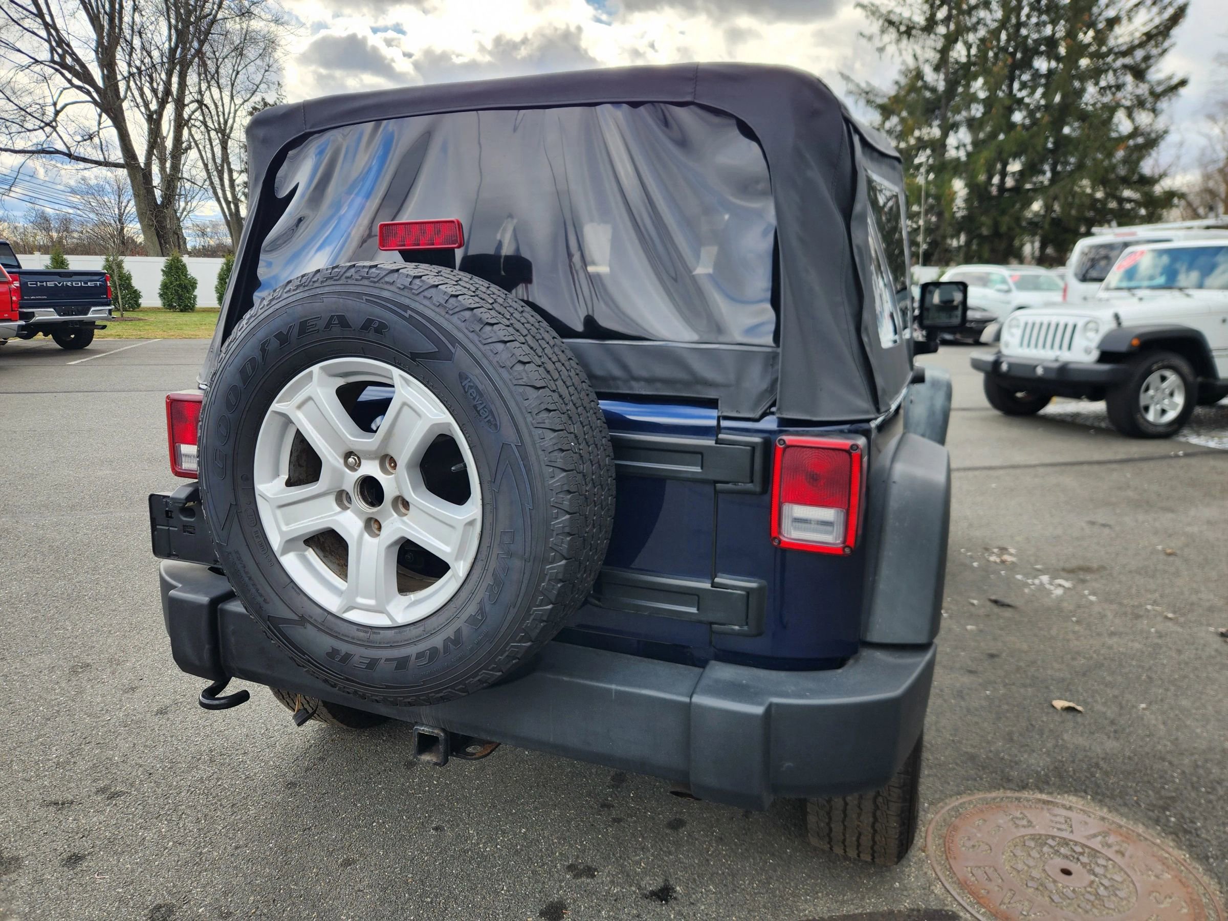 Used 2013 Jeep Wrangler Sport image 13