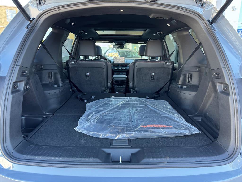 New 2025 Honda Pilot TrailSport image 12