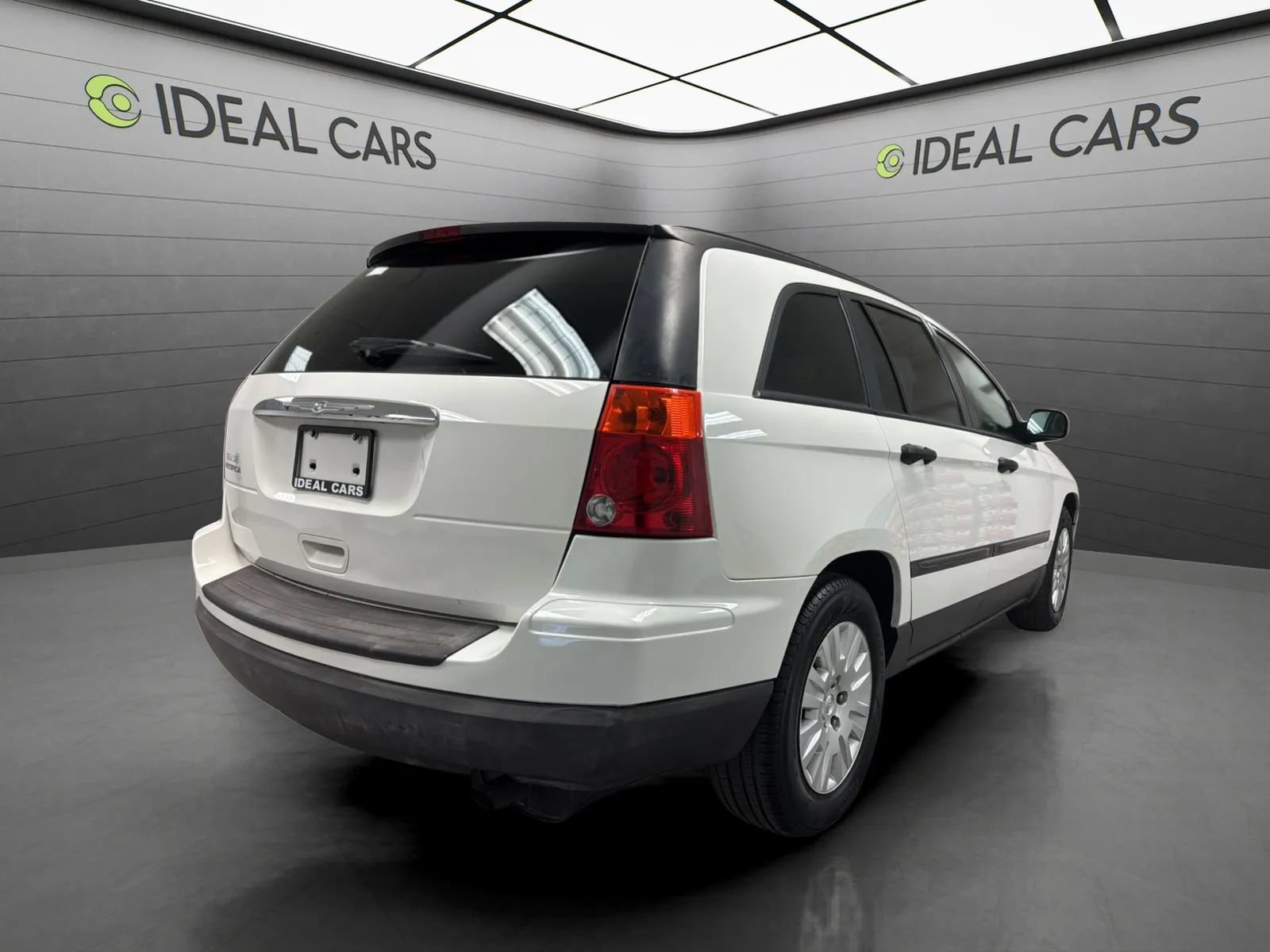 Used 2005 Chrysler Pacifica 2WD image 5
