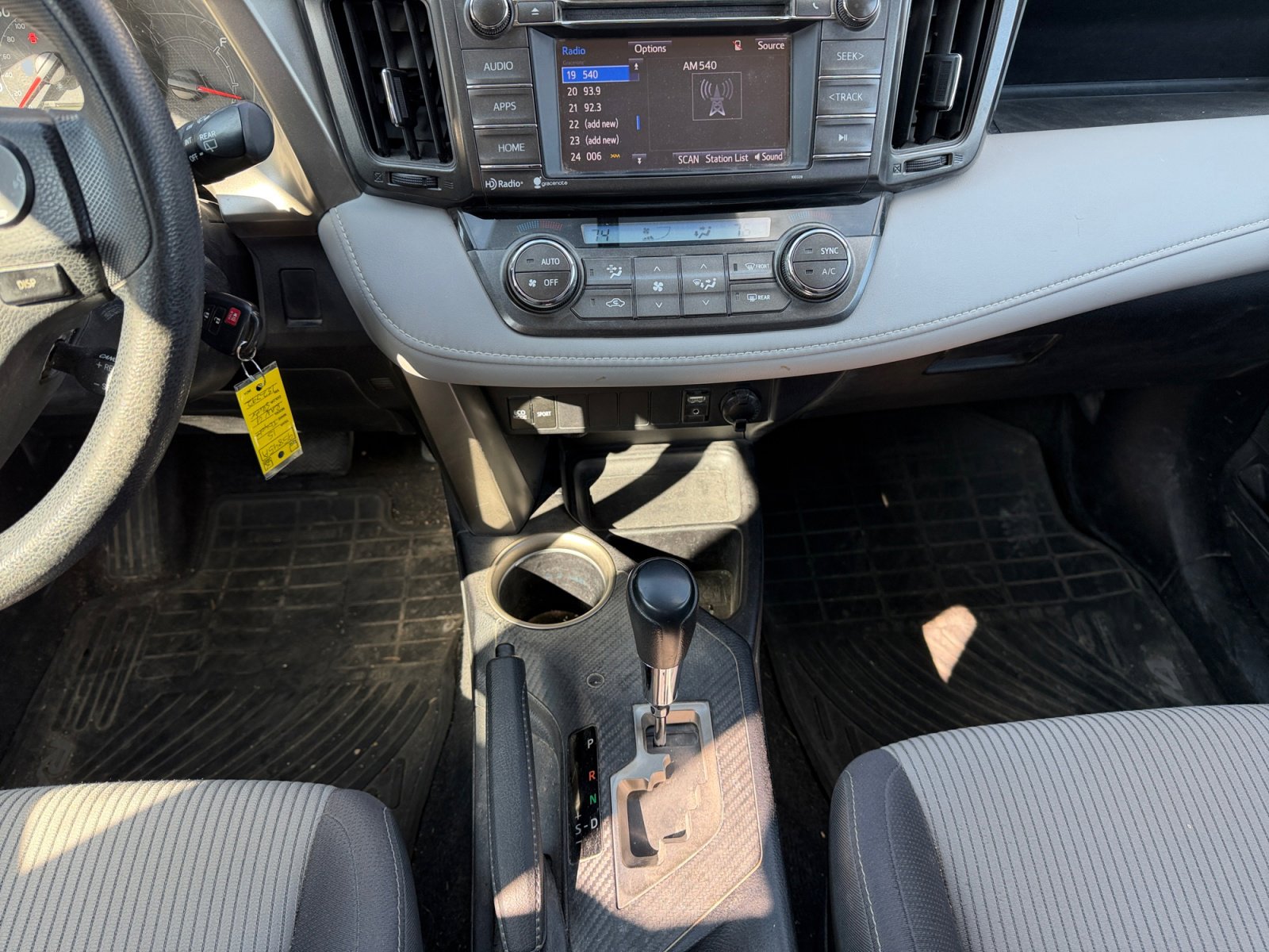 Used 2015 Toyota RAV4 XLE image 12