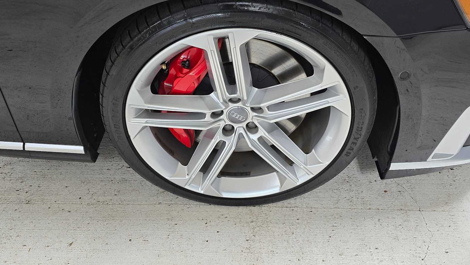 Used 2020 Audi S8 L w/ S8 Executive Package AWD/4WD image 9