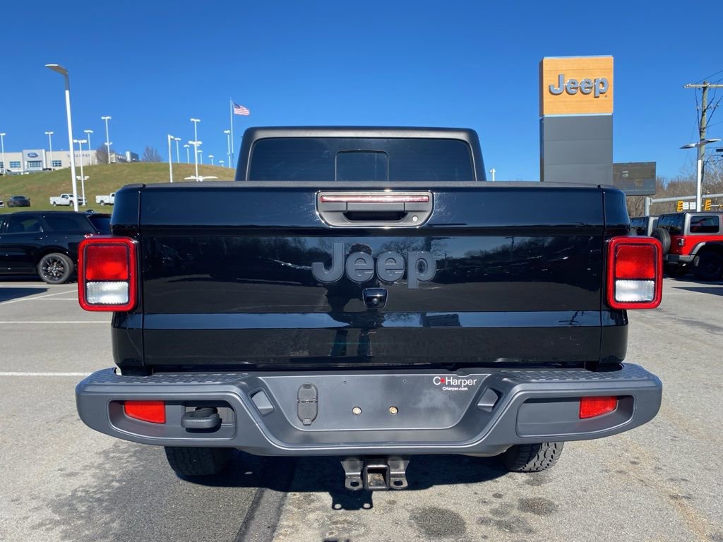 Used 2022 Jeep Gladiator Sport image 4