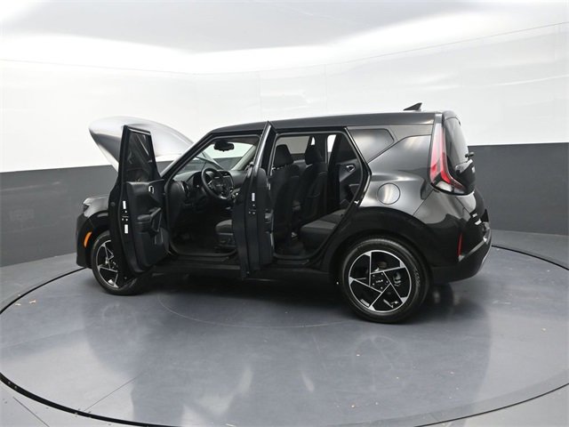 Used 2025 Kia Soul EX image 39