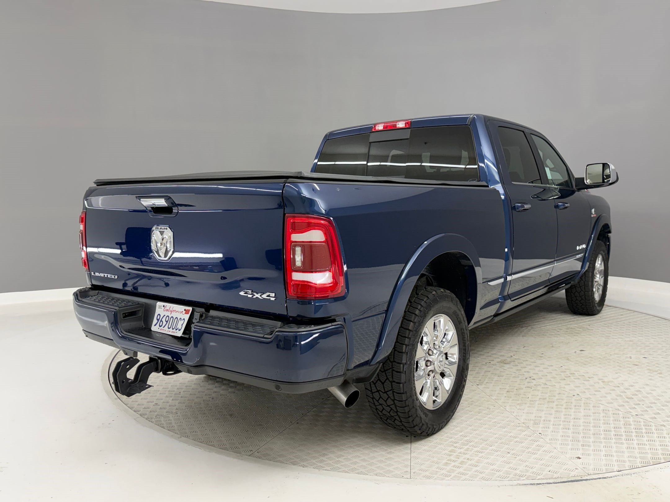Used 2020 RAM 2500 Limited w/ Safety Group AWD/4WD image 9