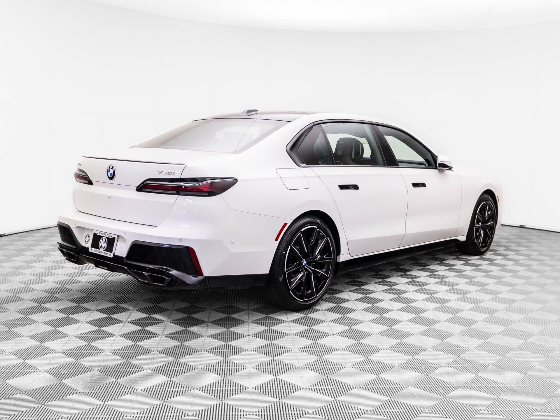 New 2026 BMW 760i xDrive w/ Executive Package AWD/4WD image 6