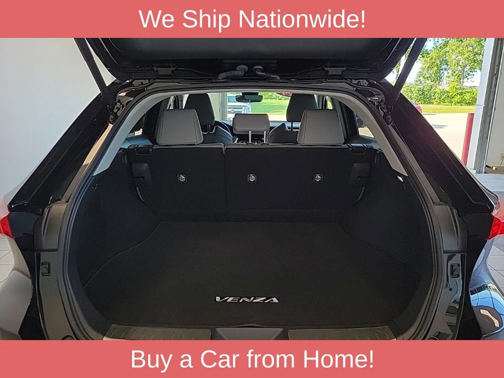 Used 2024 Toyota Venza XLE AWD/4WD image 13