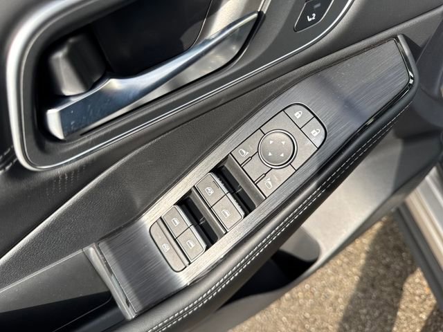 New 2026 Nissan Rogue Platinum image 14