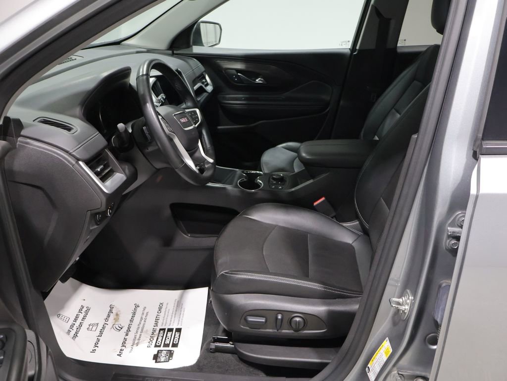Used 2024 GMC Terrain SLT AWD/4WD image 10