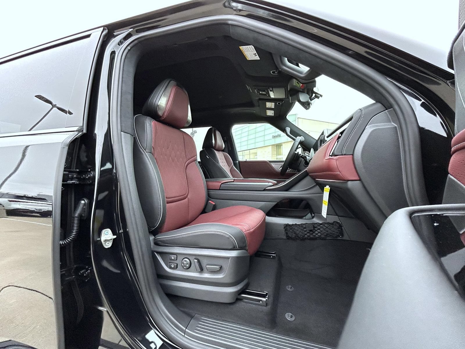 New 2027 INFINITI QX80 Autograph w/ Premium Cargo Package AWD/4WD image 15