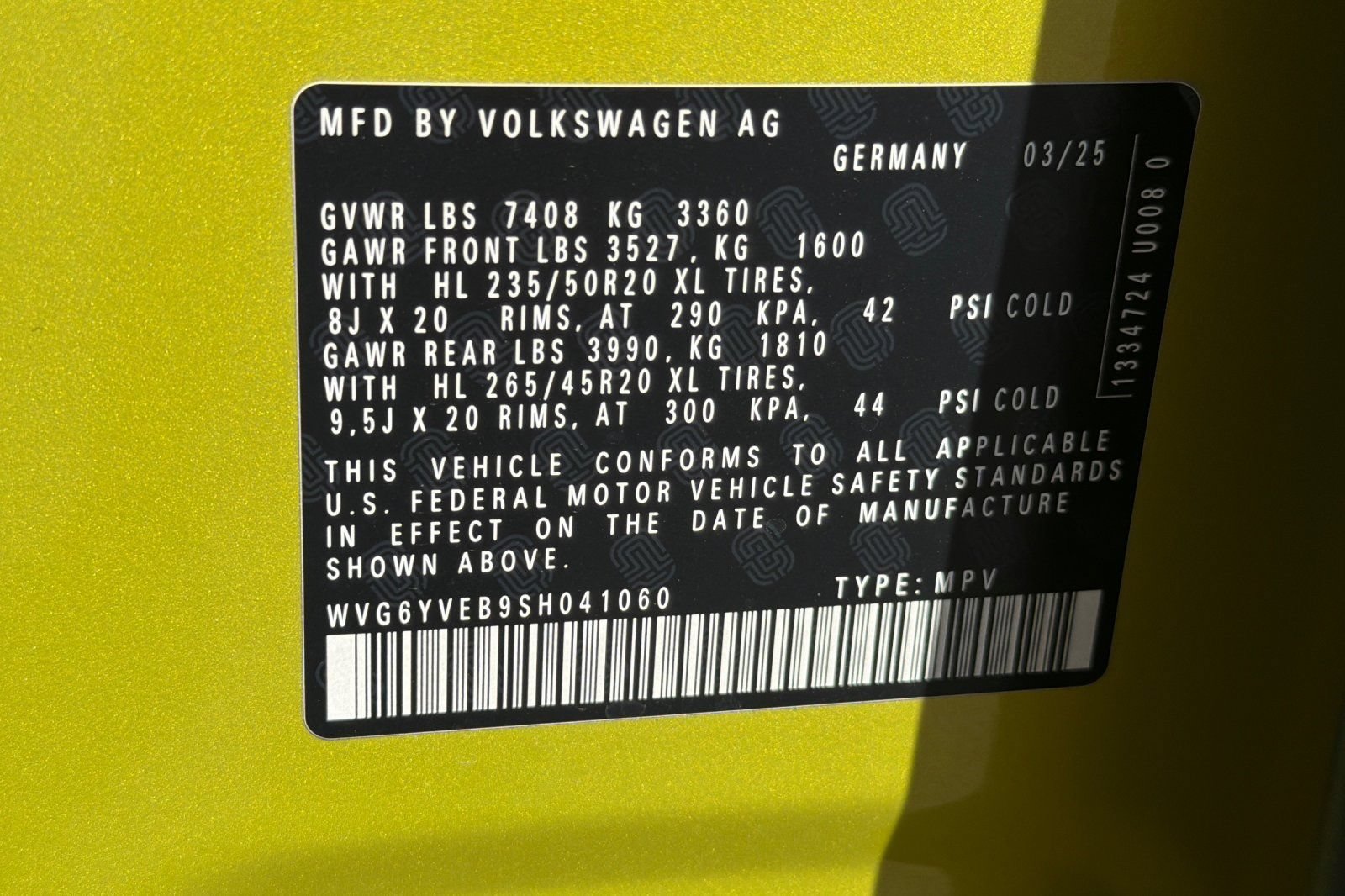 New 2025 Volkswagen ID. Buzz 1st Edition AWD/4WD image 28