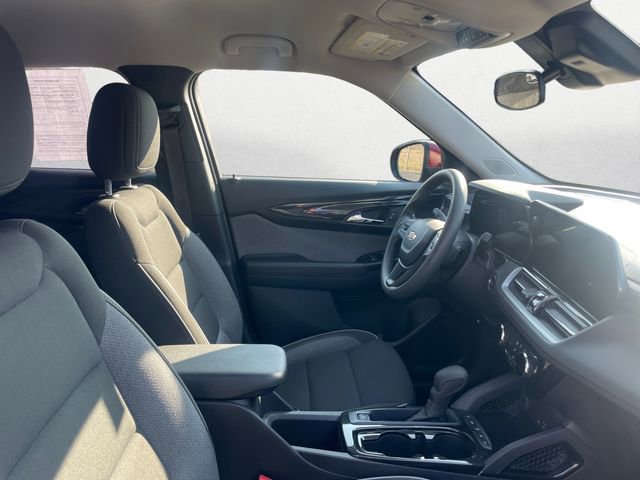 Used 2025 Chevrolet TrailBlazer LT image 15
