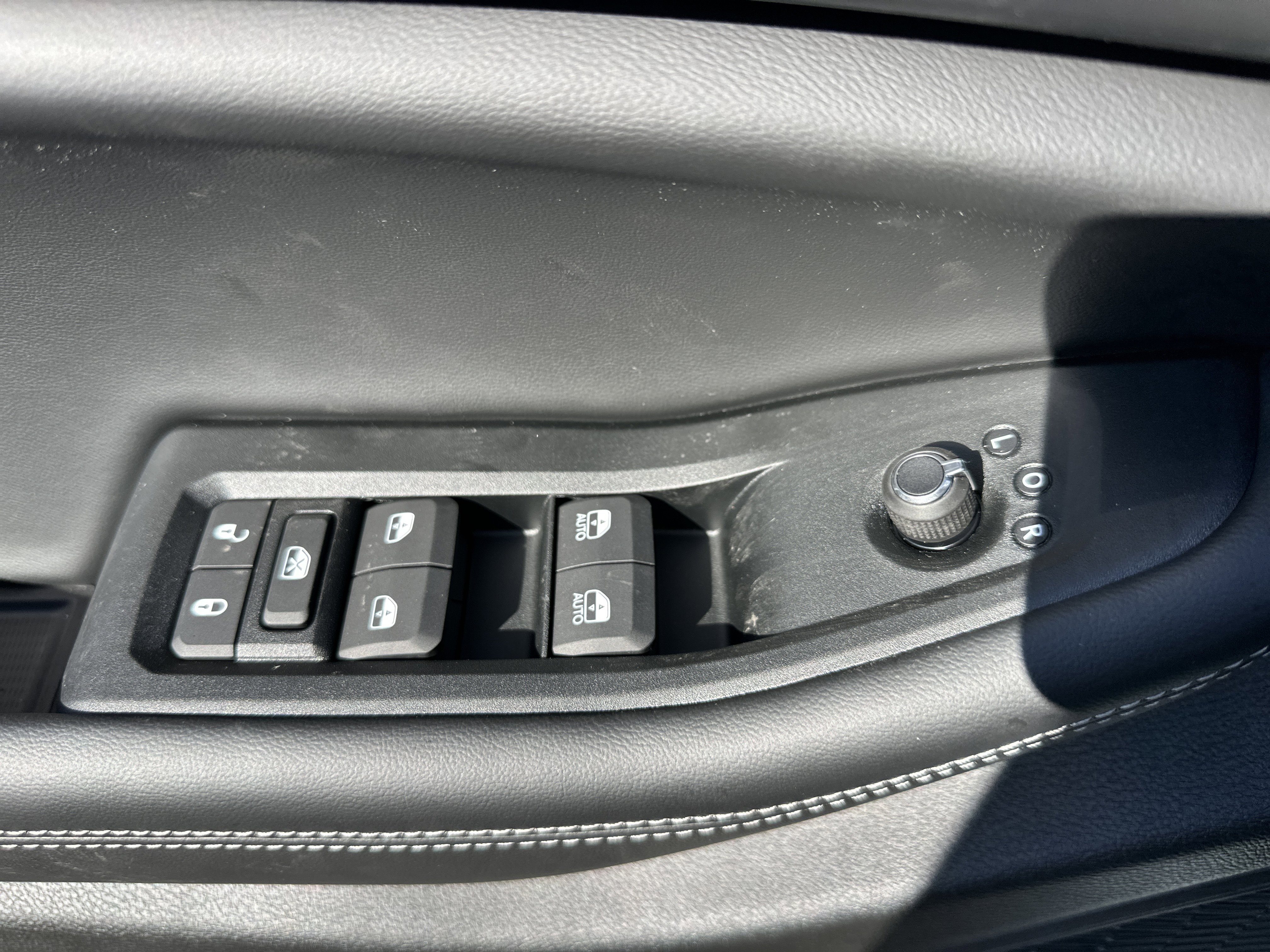 New 2025 Jeep Grand Cherokee L Altitude image 29