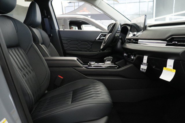 New 2026 Mitsubishi Outlander SEL AWD/4WD image 18