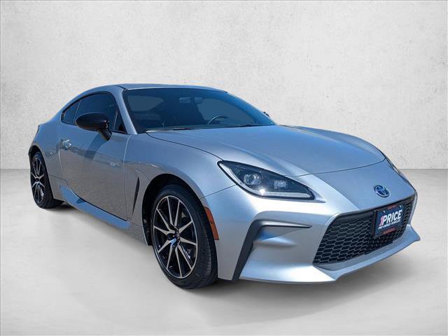 Used 2023 Toyota GR86 RWD image 3