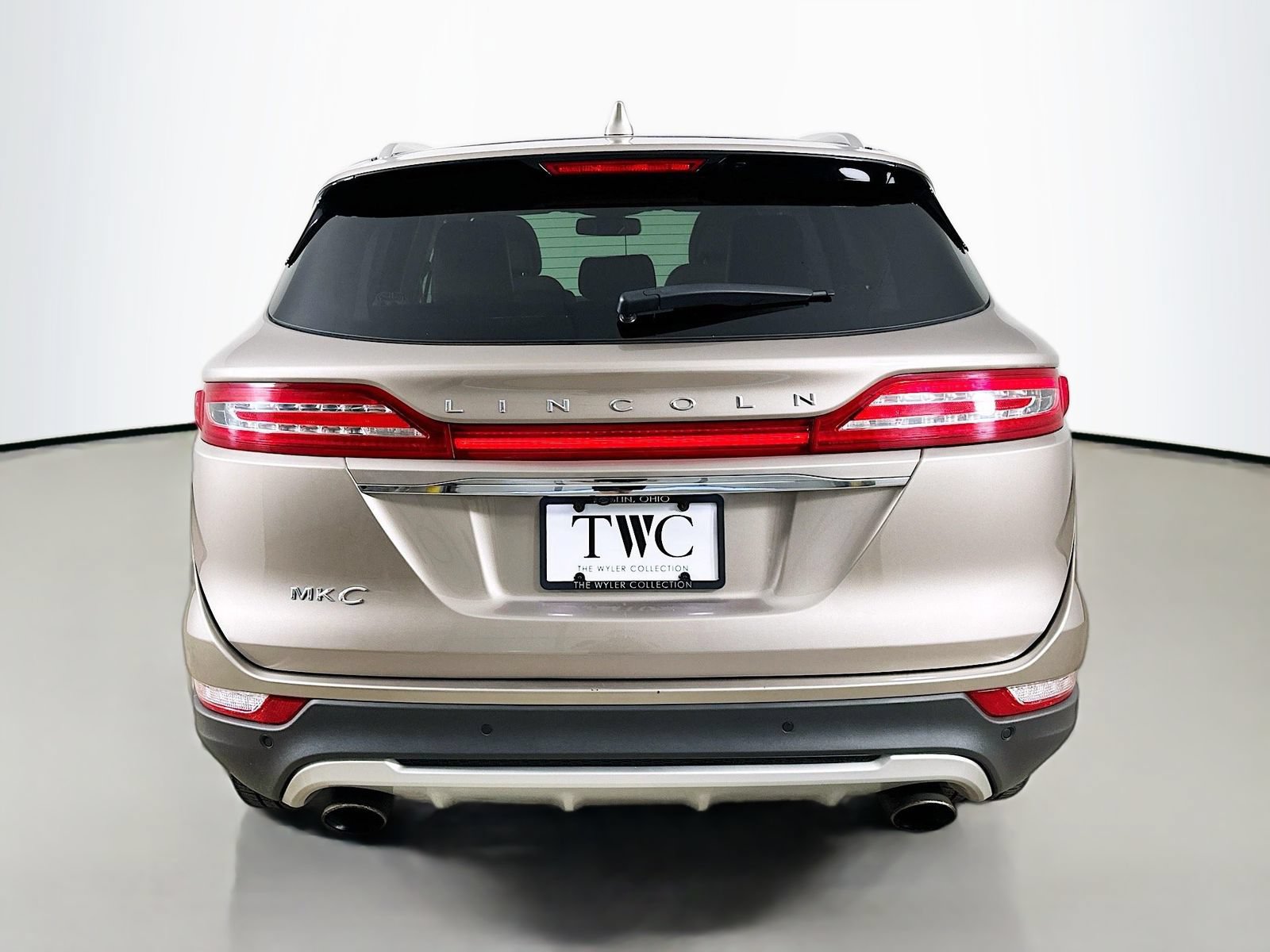 Used 2019 Lincoln MKC Select w/ Select Plus Package AWD/4WD image 6