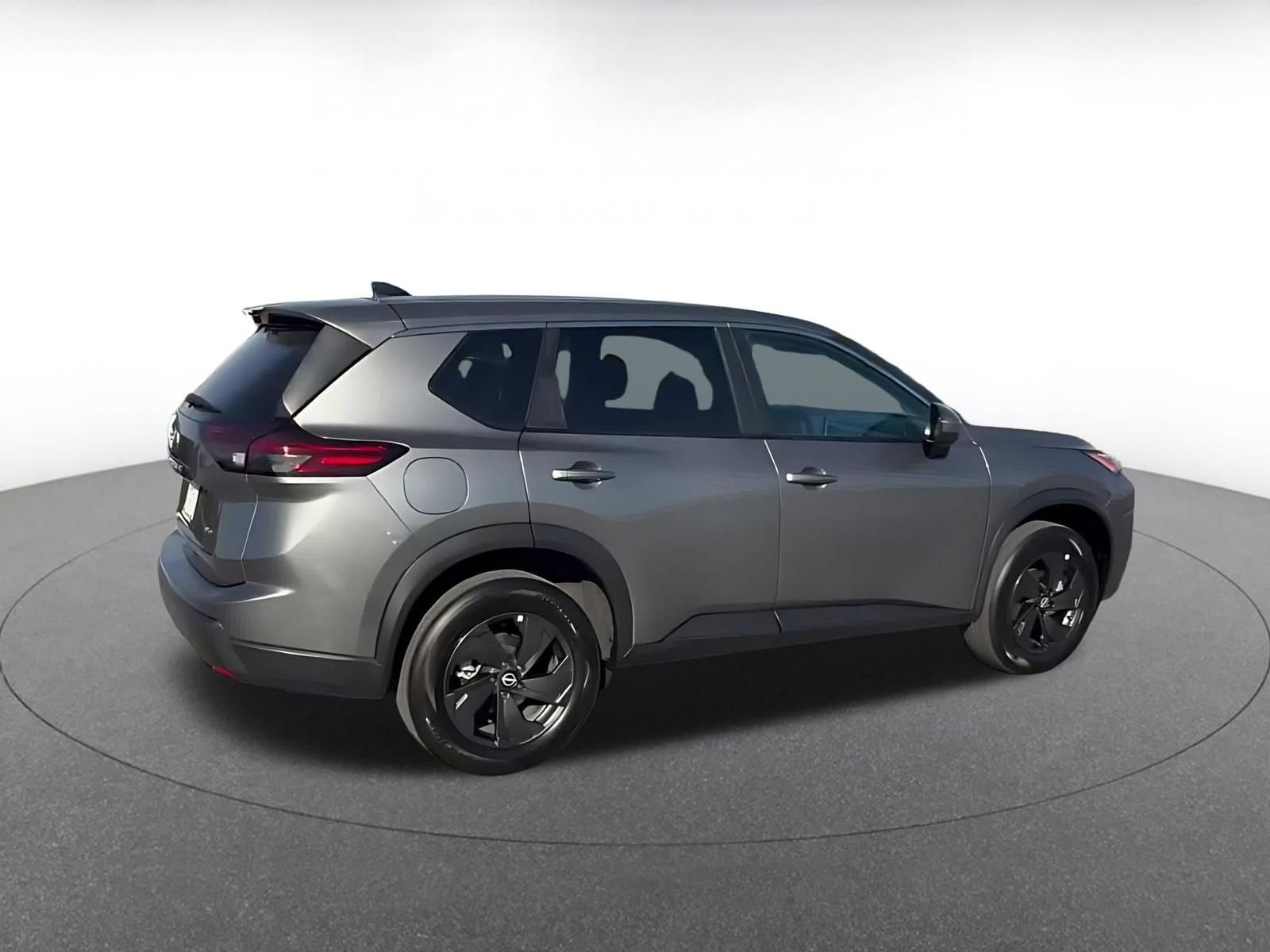 Used 2026 Nissan Rogue SV AWD/4WD image 15