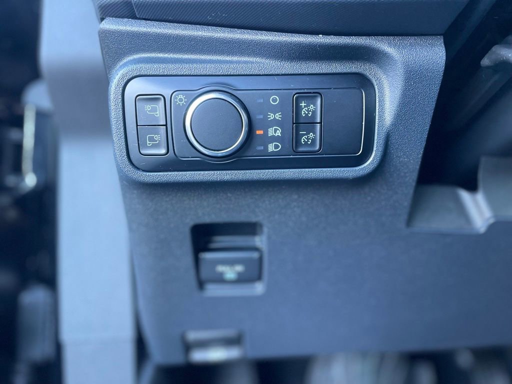 Used 2024 Ford Bronco Badlands image 16