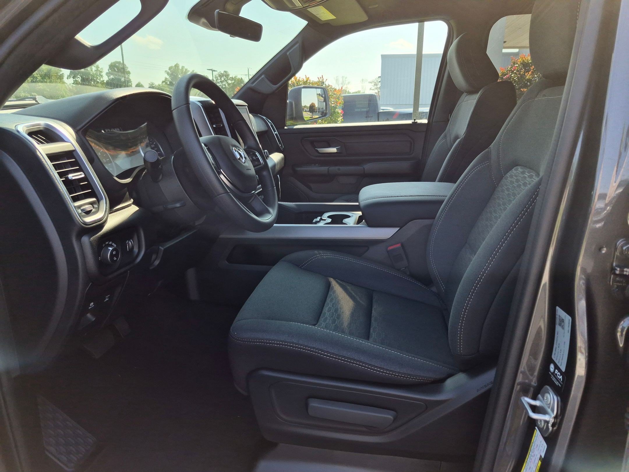 New 2026 RAM 1500 Express AWD/4WD image 11
