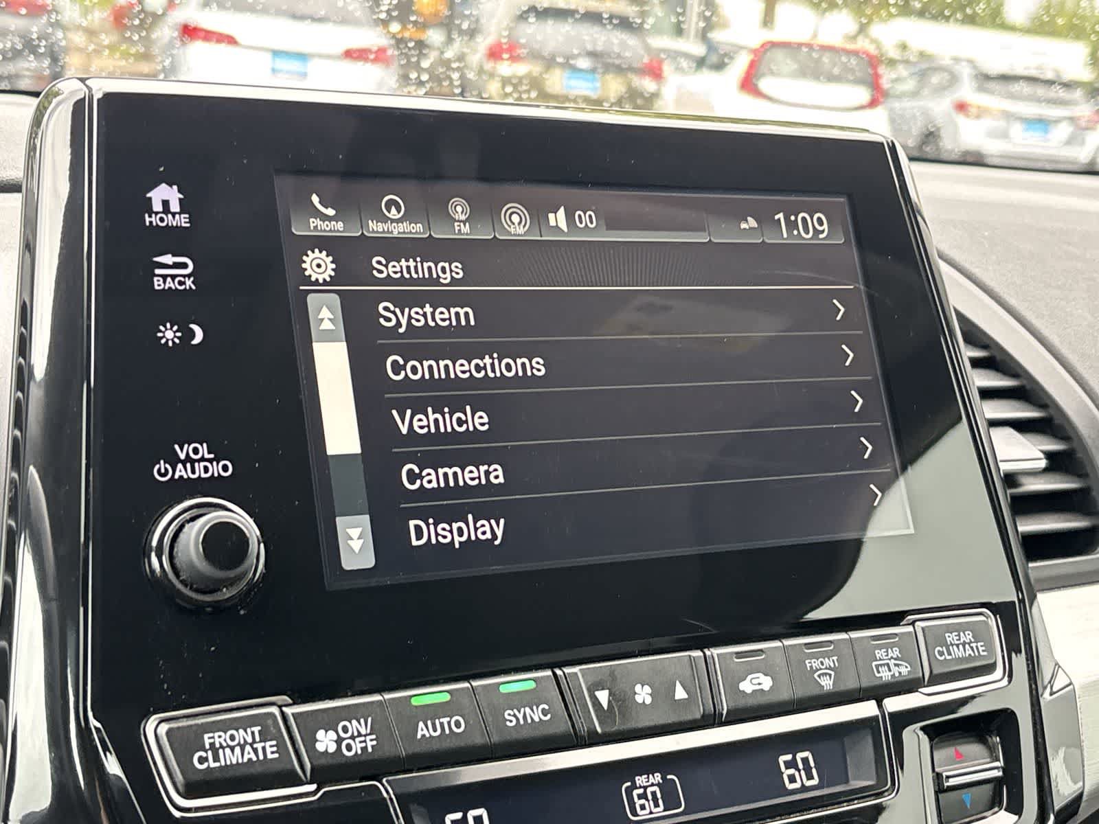 Used 2018 Honda Odyssey Touring image 18