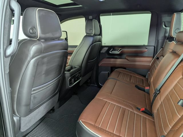 Used 2025 GMC Sierra 3500 Denali Ultimate AWD/4WD image 17
