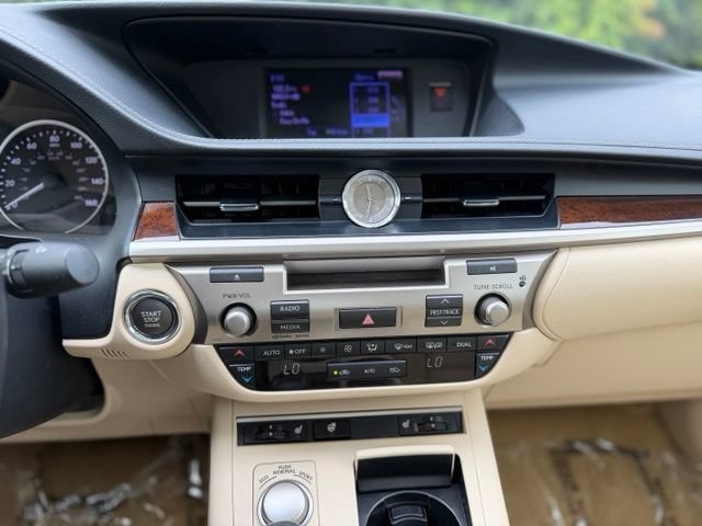 Used 2013 Lexus ES 350 w/ Premium Pkg FWD image 30