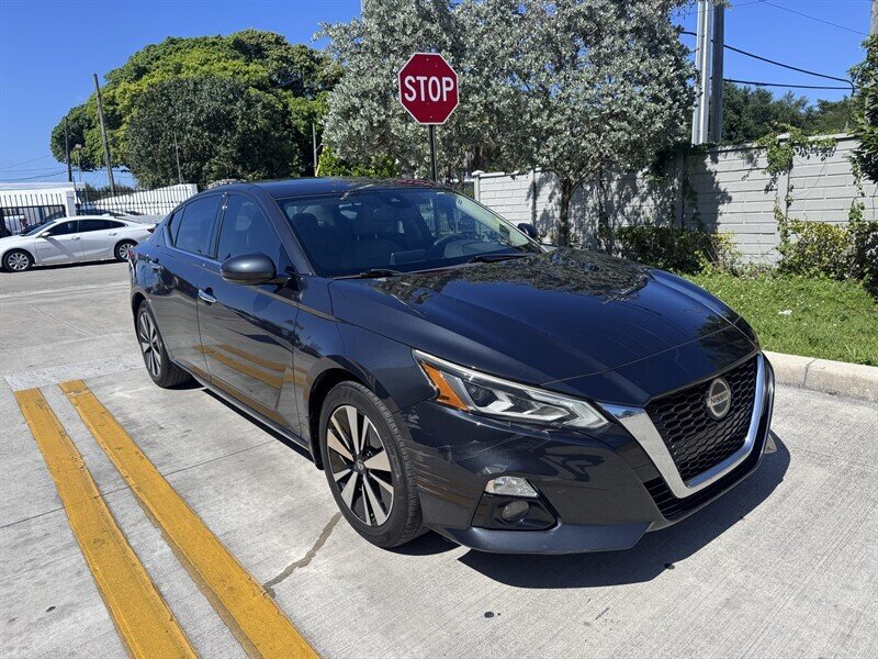 Used 2019 Nissan Altima 2.5 SV FWD image 3