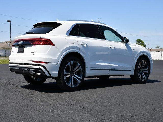 Used 2022 Audi Q8 Premium Plus w/ Premium Plus Package AWD/4WD image 7