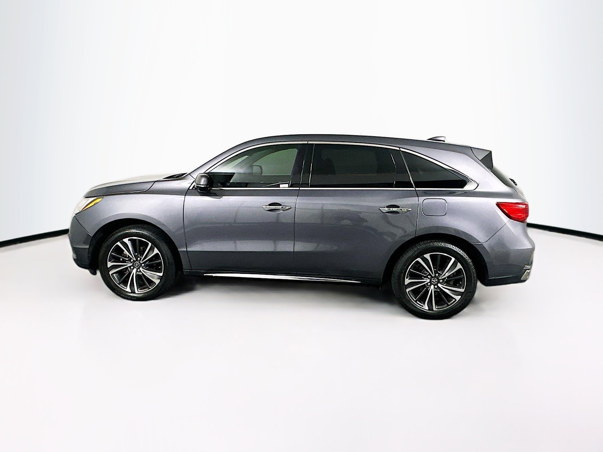 Used 2020 Acura MDX FWD w/ Technology Package image 4