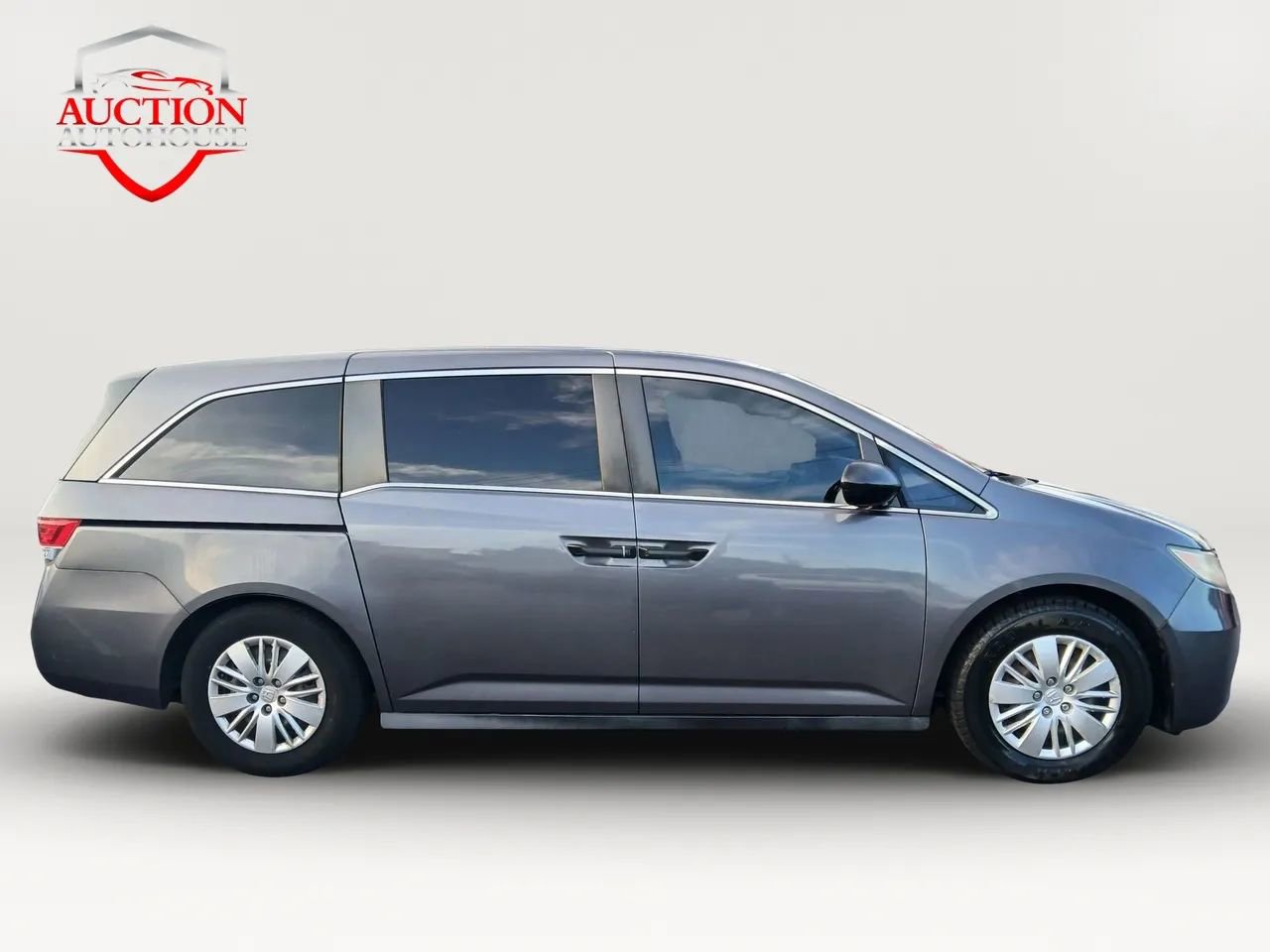 Used 2015 Honda Odyssey LX image 4